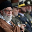 ტრამპი აცახდებს, რომ აიათოლა ალი ხამენეი მკვდარია - ხამენეის სიკვდილს ირანიც ადასტურებს