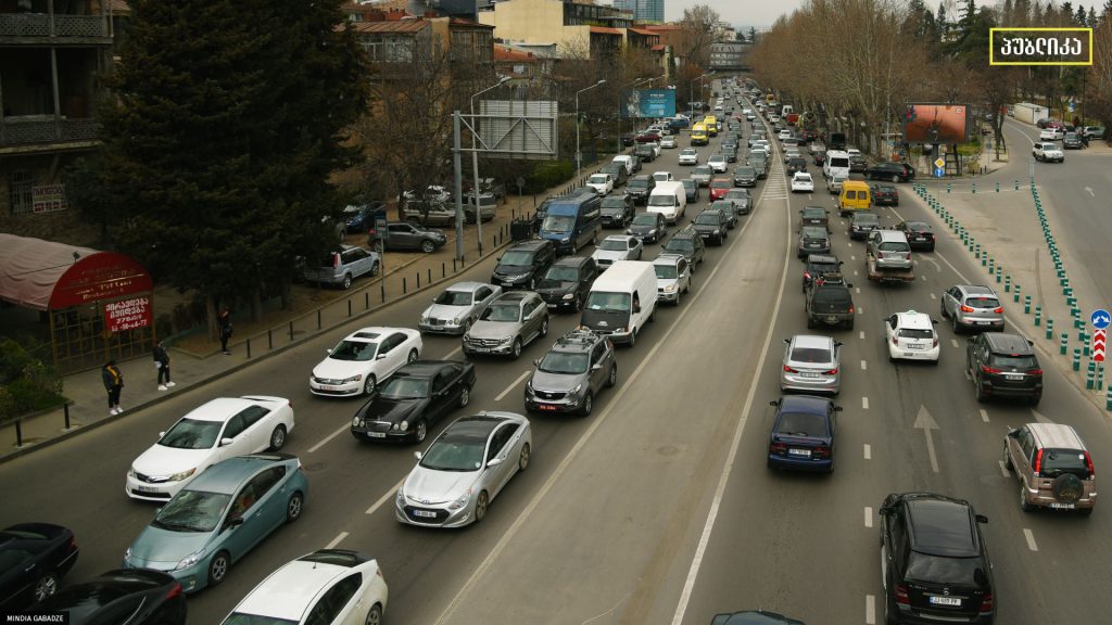 კობახიძის თქმით, საქართველოში 6 წელზე მეტი წლოვანების ავტომობილის შემოყვანა აიკრძალება