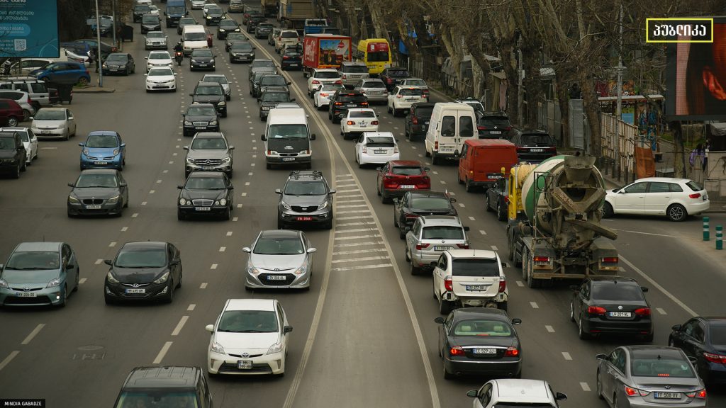 6 წელზე მეტი წლოვანების მანქანების საქართველოში შემოყვანის აკრძალვაზე ცვლილება ძალაში 1 აპრილიდან შევა