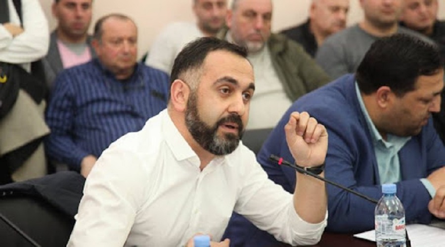 პრეზიდენტმა ბათუმის საკრებულო უნდა დაითხოვოს და დაინიშნოს რიგგარეშე არჩევნები - ქამადაძე