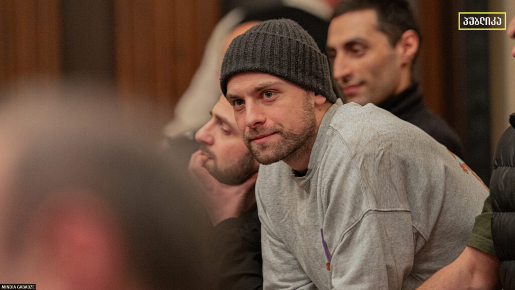 ანდრო ჭიჭინაძე: მეც ვტოვებ ვასო აბაშიძის სახელობის თეატრს