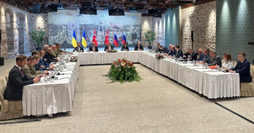 უკრაინისა და რუსეთის დელეგაციები თურქეთში ერთმანეთს ხვდებიან — პირველად 2022 წლის შემდეგ 