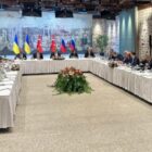 უკრაინისა და რუსეთის დელეგაციები თურქეთში ერთმანეთს ხვდებიან — პირველად 2022 წლის შემდეგ 