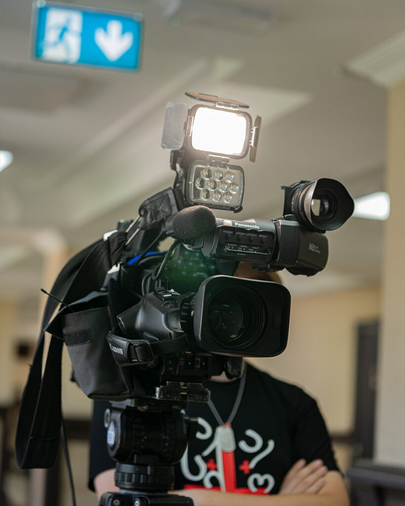 „ჟურნალისტების უსაფრთხოების პლატფორმამ“ ქართული მედიების გამო განგაშის სიგნალი ჩართო 