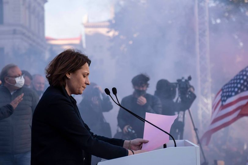 „საზოგადოებამ სოლიდარობა ბრძოლის იარაღად აქცია, რომელიც აუცილებლად გაარღვევს ამ სისტემის კედლებს“ | ელენე ხოშტარიას 2025