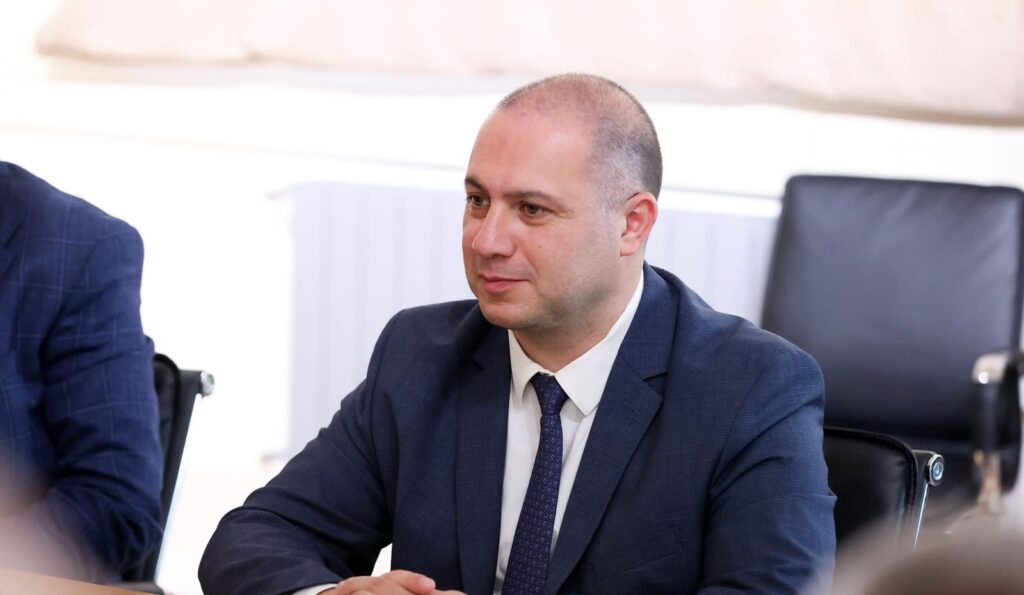 მიქანაძე აანონსებს, რომ სკოლებში, მე-11 კლასში დაინერგება ე.წ. რეპეტიტორიუმი