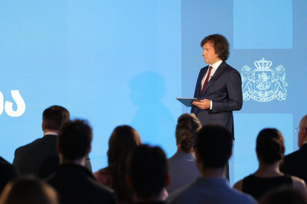 „ერთი ქალაქი - ერთი ფაკულტეტი" — რას ითვალისწინებს „ოცნების" უმაღლესი განათლების რეფორმა 