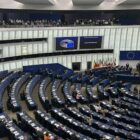 ევროპარლამენტში აქციაზე ქიმიური აგენტების გამოყენებაზე საერთაშორისო გამოძიება მოითხოვეს