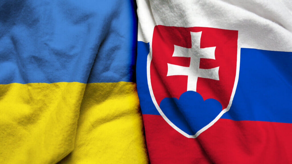 სლოვაკეთი უკრაინას სამხედრო დახმარების პაკეტს გადასცემს