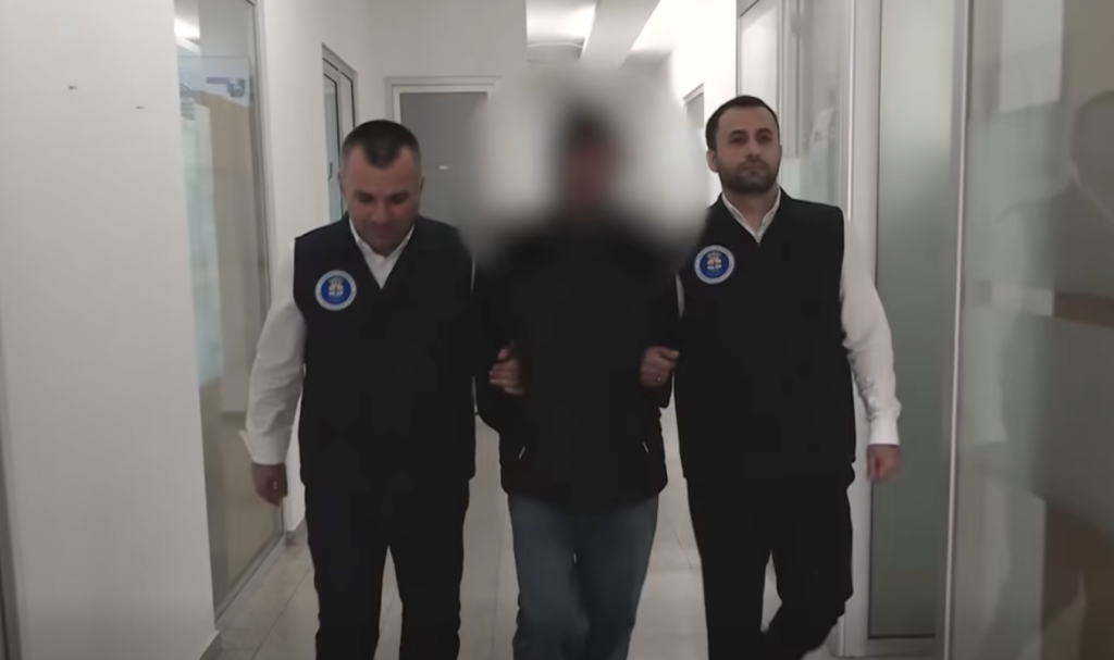 „ინტიმური შინაარსის ფოტო-ვიდეომასალას ფარულად, ნებართვის გარეშე ინახავდა“ - დააკავეს ერთი პირი