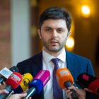 გადაწყვეტილება პირადი მიზნებიდან გამომდინარე მივიღე - ხმალაძის თქმით, გამოძიების კითხვებს არ ელოდება