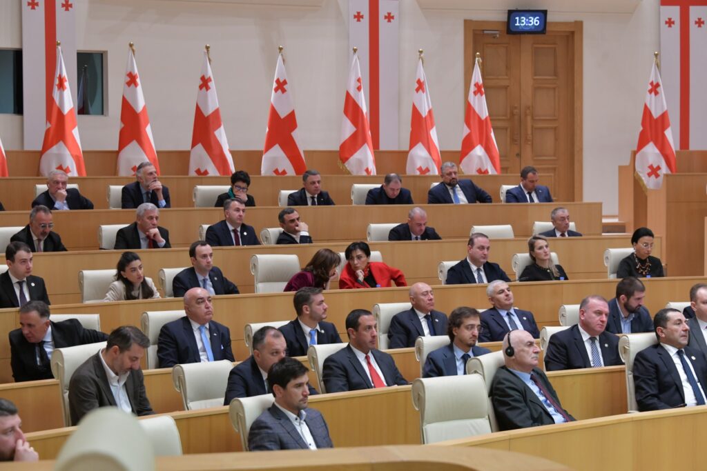 „ოცნების“ პარლამენტმა მიიღო ID ბარათების ცვლილებისა და სიგარეტის აქციზზე კანონპროექტები