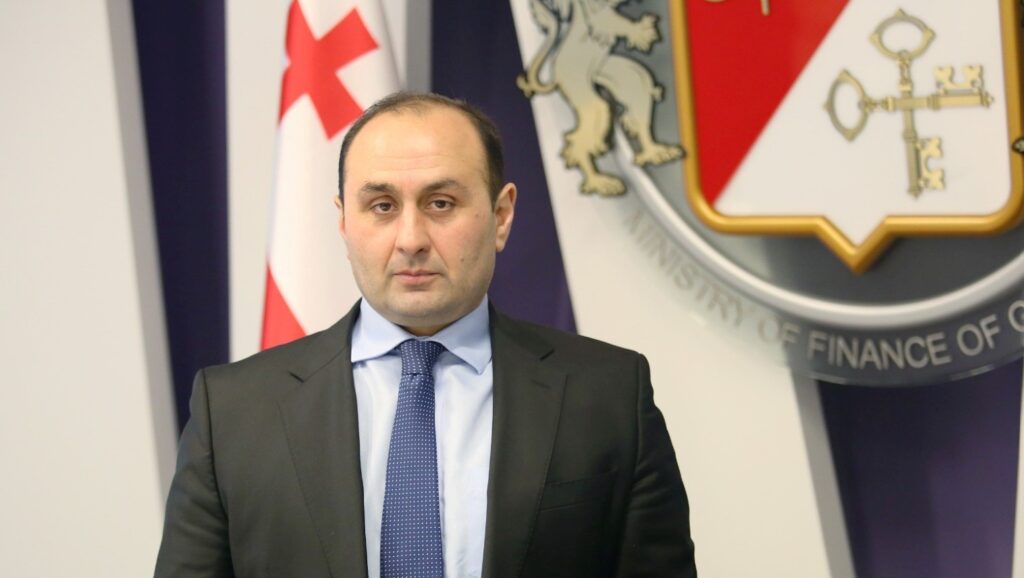 „ოცნების“ ფინანსთა მინისტრის მოადგილე, ლერი ბარნაბიშვილი თანამდებობიდან გაათავისუფლეს