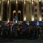 „ოცნება" პროტესტს საფეხმავლო გზაზეც ზღუდავს - აწესებს სისხლის სამართლის პასუხისმგებლობასაც