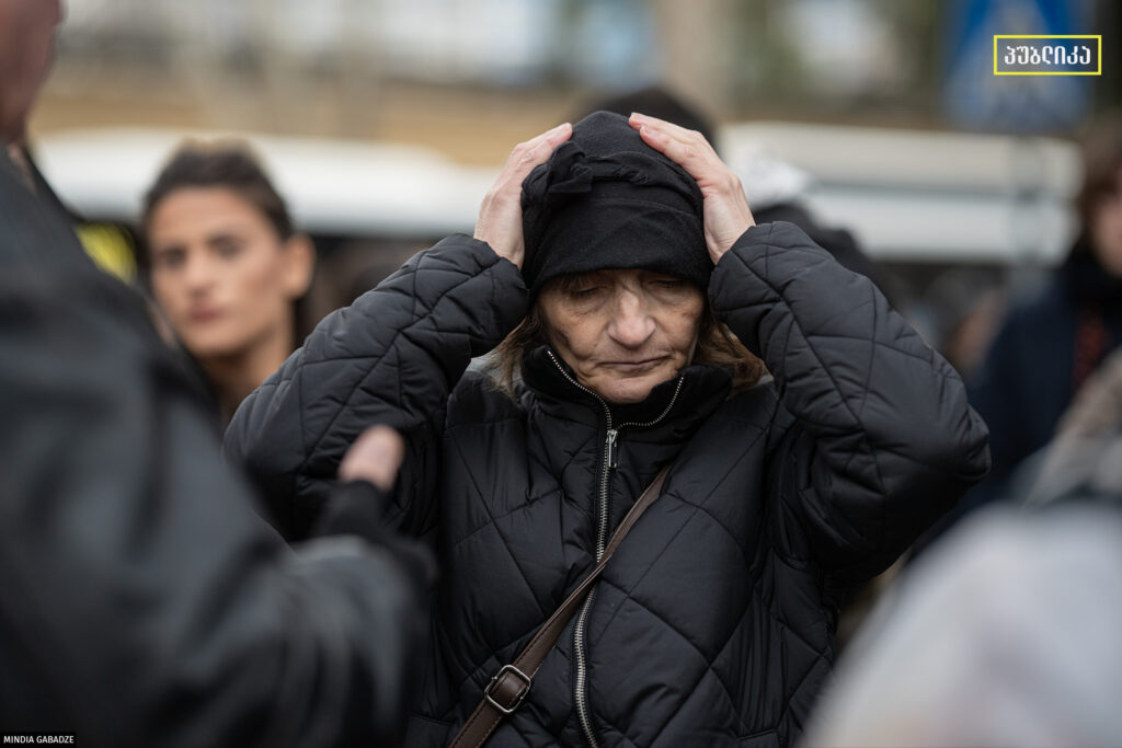 პროკურატურამ ჯგუფური ძალადობის საქმეზე დაკავებულ არასრულწლოვანს ცრუ ჩვენების მიცემის მუხლით ბრალი წარუდგინა