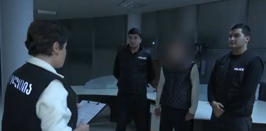 „მარნეულში მდებარე სწრაფი ჩარიცხვის აპარატები მოიპარეს“ - შსს-ს ცნობით, 4 არასრულწლოვანია დაკავებული