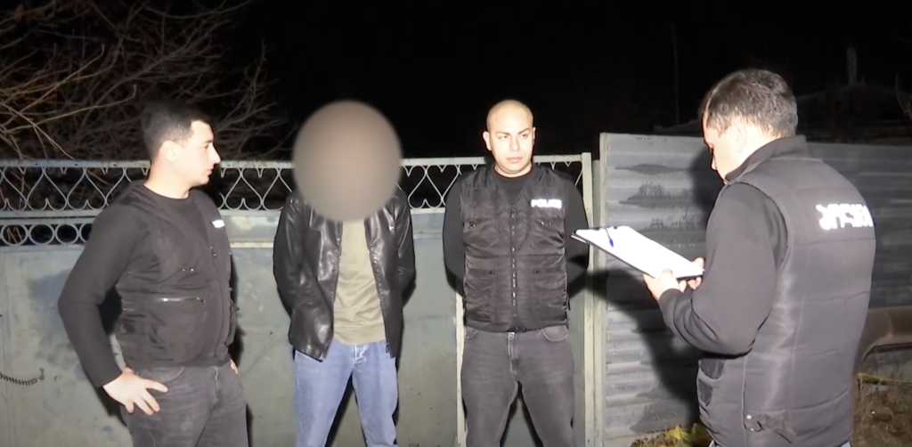 საკუთარი ბებიის მძევლად აყვანის ბრალდებით კახეთში ერთი პირი დააკავეს