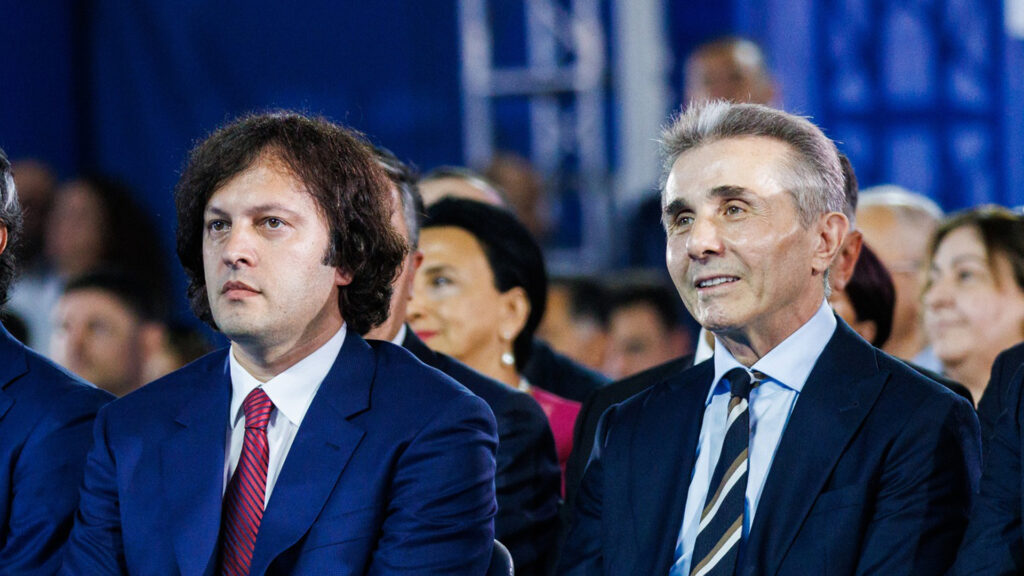 ირაკლი კობახიძემ დღევანდელი ბრიფინგი ბიძინა ივანიშვილის ქებას მიუძღვნა