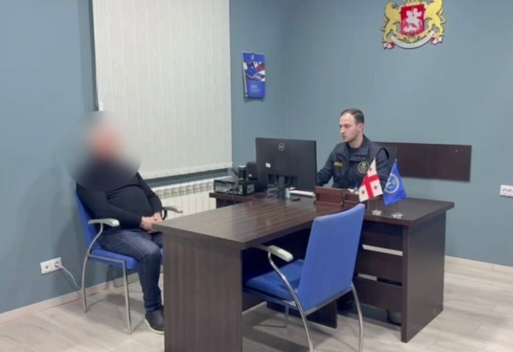 სამსახურებრივი უფლებამოსილების ბოროტად გამოყენების ფაქტზე, სეს-ის ინსპექტორი დააკავეს