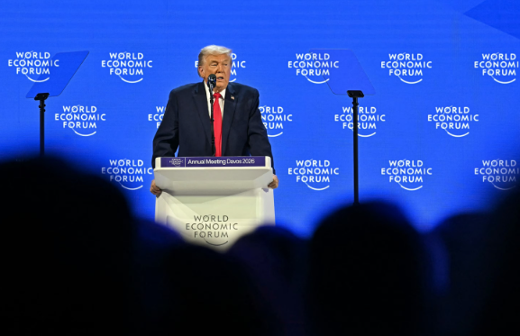 ტრამპი ამბობს, რომ დავოსში ზელენსკისთან გამართული მოლაპარაკებები „ძალიან კარგი“ იყო და „ომის დასრულება ყველას სურს“