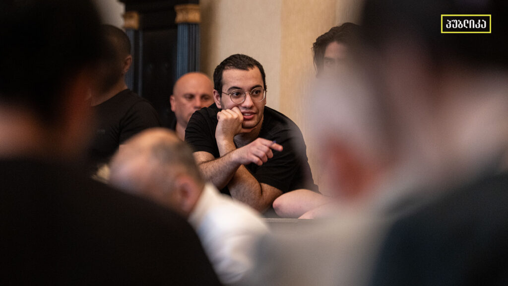 ომბუდსმენი მიიჩნევს, რომ საქმეში არ არსებობს მტკიცებულება, რომ ცეცხლაძის ბინიდან ამოღებული ნივთები უტყუარად მას ეკუთვნოდა