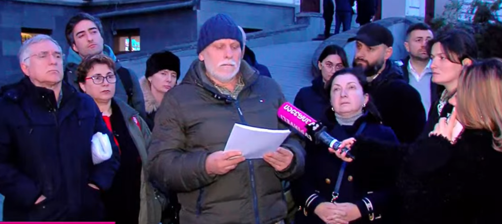 თსუ-ის 600-მდე ლექტორი და სტუდენტი რექტორს საპროტესტო წერილით მიმართავს 