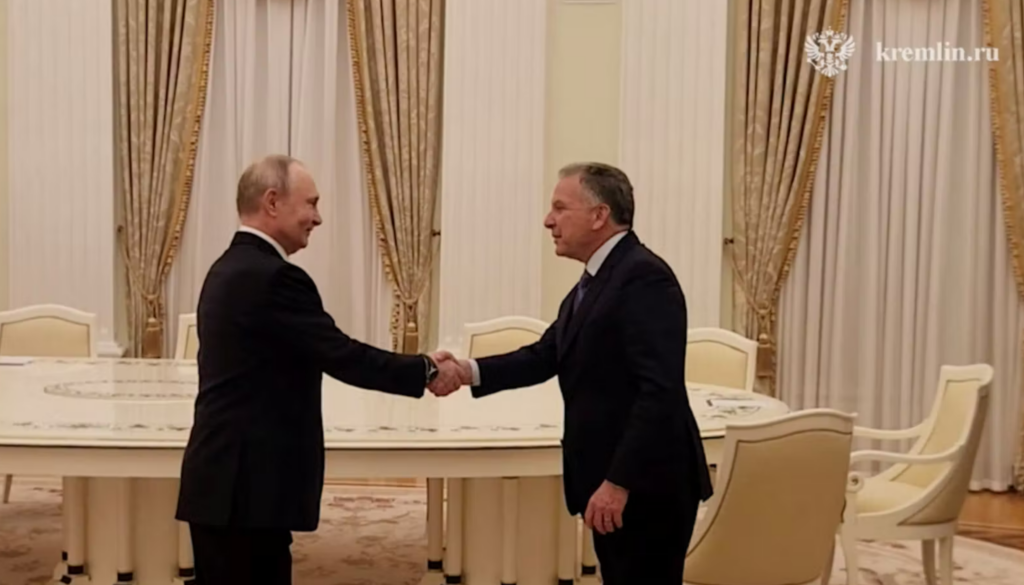 სტივ უიტკოფი და ჯარედ კუშნერი კრემლში ვლადიმირ პუტინს შეხვდნენ