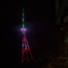 ირანის ისლამური რევოლუციის წლისთავზე თბილისის ანძა ირანის დროშის ფერებში განათდა