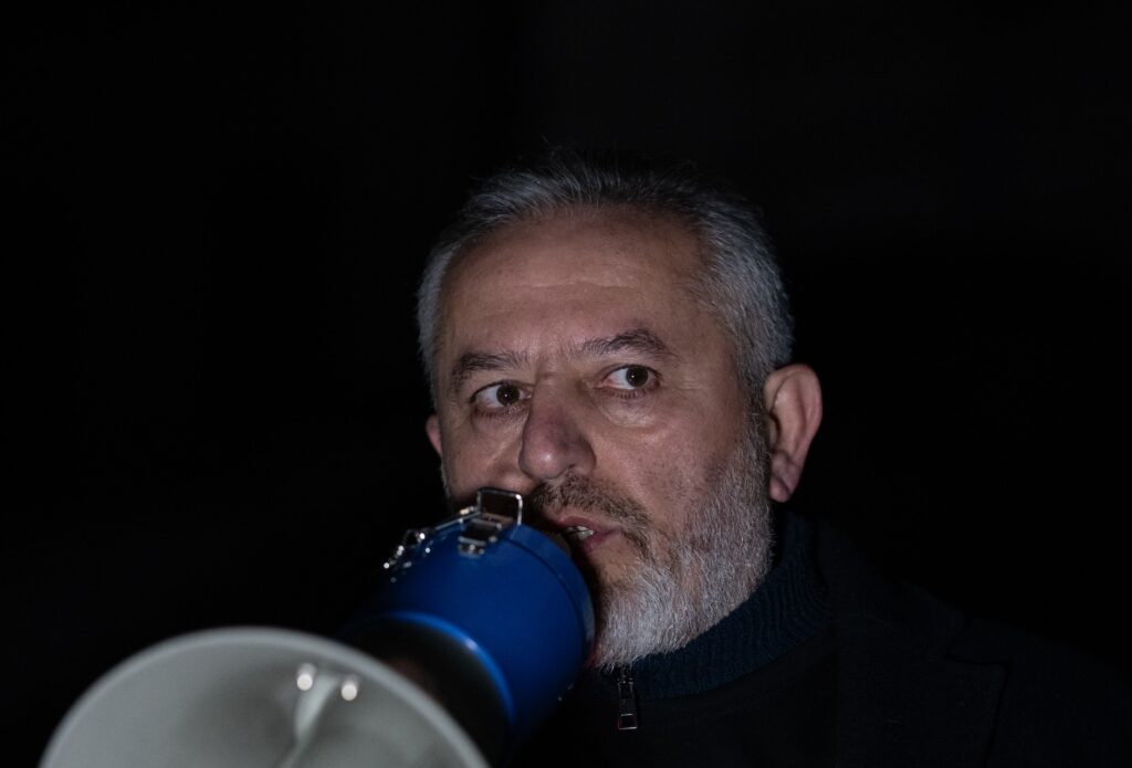 ზურაბ ცეცხლაძის თქმით, ტროტუარზე დგომის საქმეზე შესაძლოა სისხლისსამართლებრივი დევნა დაიწყოს