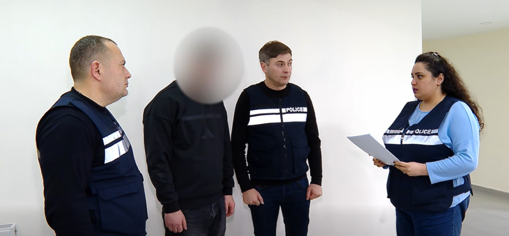 „10 წლის გოგონას სქესობრივ კავშირს სთავაზობდა“ - დაკავებულია 1 პირი