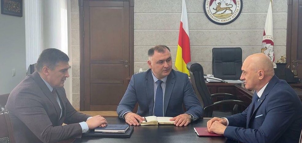 ცხინვალის ცნობით, გაგლოევმა ე.წ გამშვები პუნქტების გახსნის საკითხი КГБ-ესა და ФСБ-სთან განიხილა