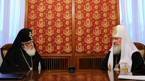 რუსეთის პატრიარქი ილია II-ის დაკრძალვაზე 80-კაციან დელეგაციას გზავნის - დეკანოზი კრიჩეტოვი