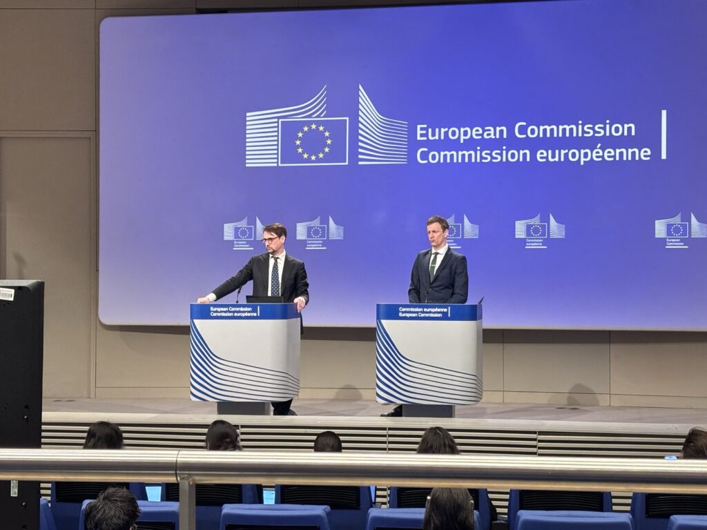 ევროკომისიამ საბოლოოდ შეაჩერა უვიზო მიმოსვლა დიპლომატიური პასპორტის მფლობელებისთვის