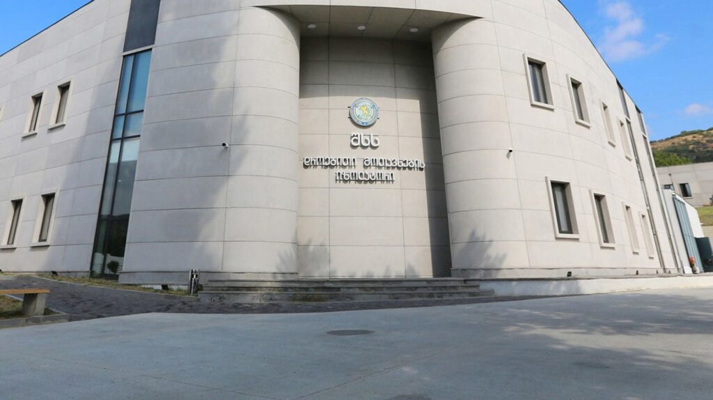 რვა ქალმა ევროსაბჭოს ადამიანის უფლებათა კომისარს იზოლატორებში გაშიშვლების პრაქტიკის შესახებ მიმართა