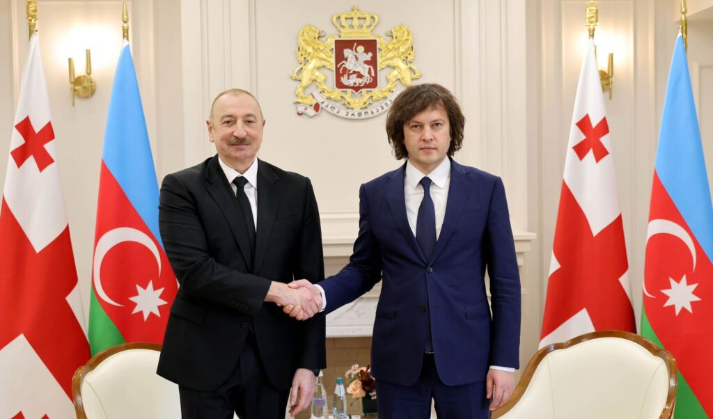 „ორმხრივი ურთიერთობები, სამხრეთ კავკასიის რეგიონის მომავალი“ — კობახიძე ილჰამ ალიევს შეხვდა 