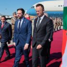 აშშ-ის ვიცე-პრეზიდენტი ჯეი დი ვენსი უნგრეთში ვიქტორ ორბანის მხარდასაჭერად ჩავიდა