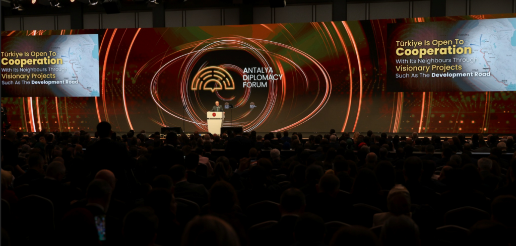 ირაკლი კობახიძემ ანტალიის დიპლომატიის ფორუმის პანელურ დისკუსიაში მიიღო მონაწილეობა