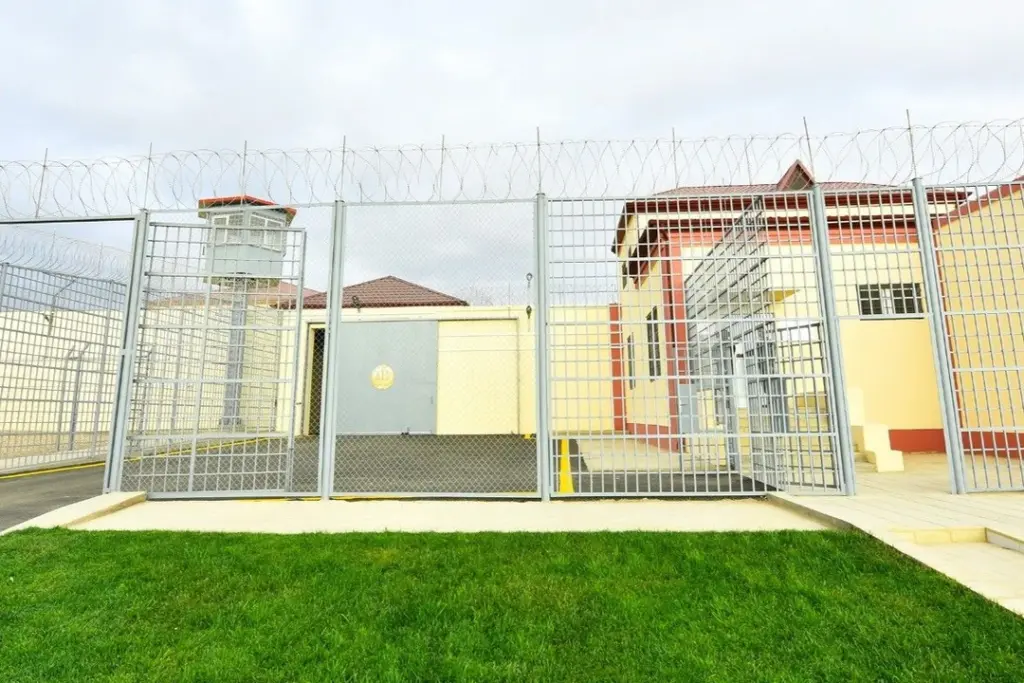 აზერბაიჯანი პოლიტიკურ პატიმრებზე ზეწოლას აძლიერებს 