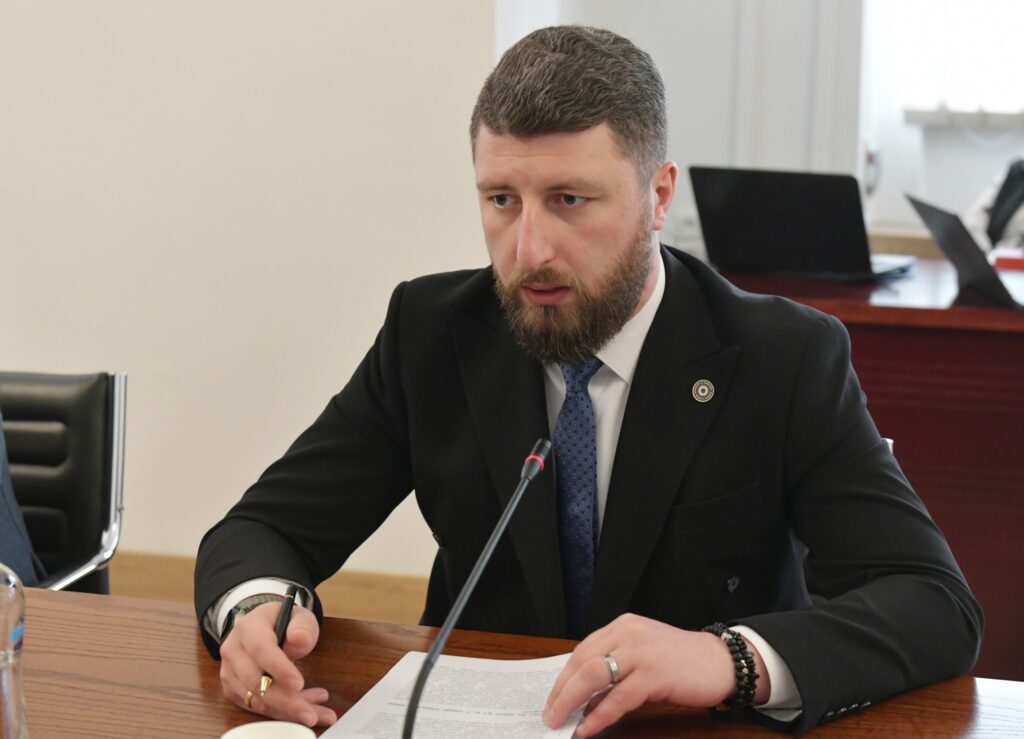 „შემოდგომაზე წარედგინება პარლამენტს და მიღებულიც იქნება" - გორდულაძე „ფასეულობების დაცვის" კანონპროექტზე