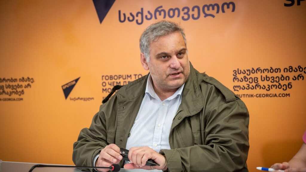 „ობიექტივი“: გულბაათ რცხილაძეს მიჰყავდა საავტორო გადაცემა, ის არ არის „ობიექტივის“ თანამშრომელი