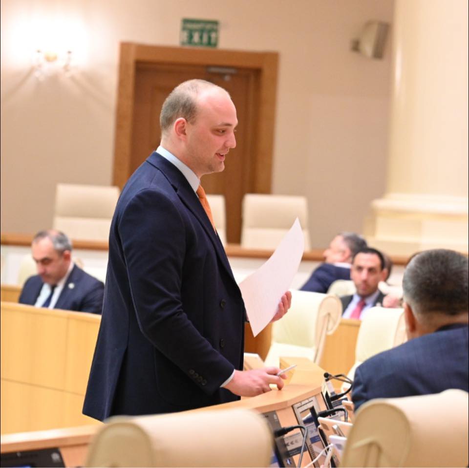 მთავრობის ადმინისტრაციის უფროსის მოადგილედ ავთანდილ კუნჭულია დაინიშნა