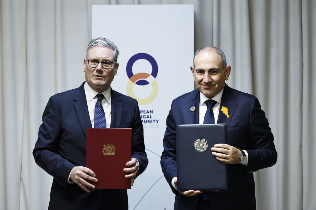 სომხეთმა და ბრიტანეთმა სტრატეგიული პარტნიორობის შეთანხმებას მოაწერეს ხელი