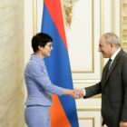 EU ერევნისთვის მხარდაჭერის გაზრდას განიხილავს, რადგან მოსკოვი ამკაცრებს შეზღუდვებს სომხურ იმპორტზე 