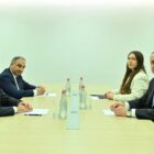 აზერბაიჯანის პრეზიდენტის თანაშემწე ჰიკმეთ ჰაჯიევი პირველი ისტორიული ვიზიტით სომხეთში ჩავიდა
