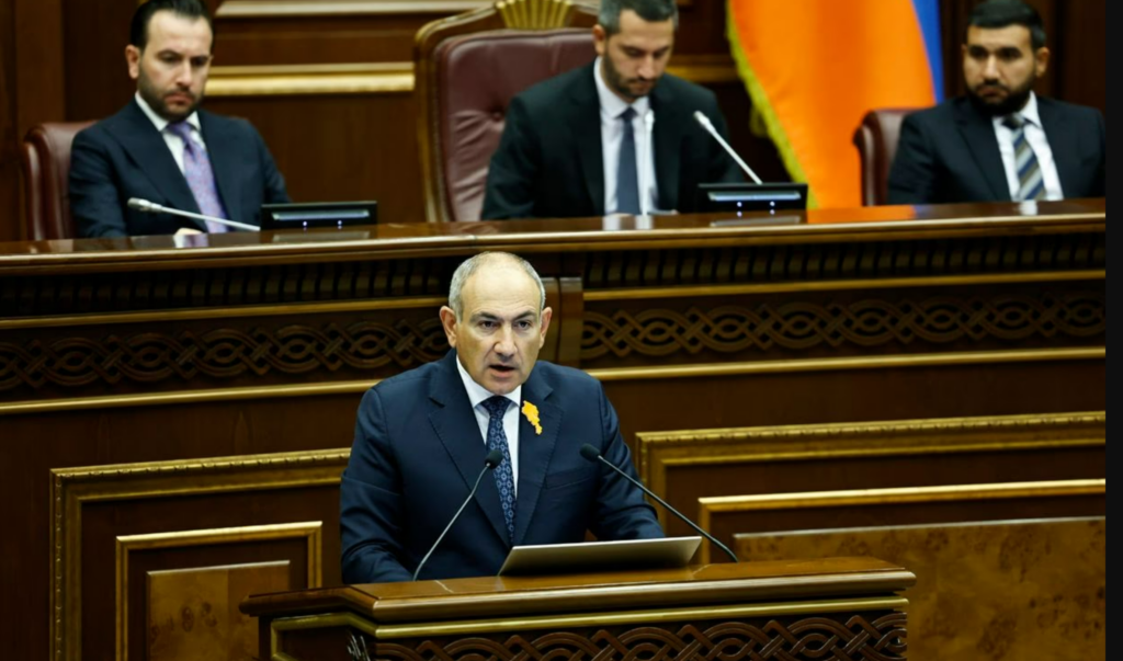 ფაშინიანი სომხეთის „მეოთხე რესპუბლიკას“ გამოაცხადა და მთავრობის ხუთწლიანი გეგმა წარადგინა