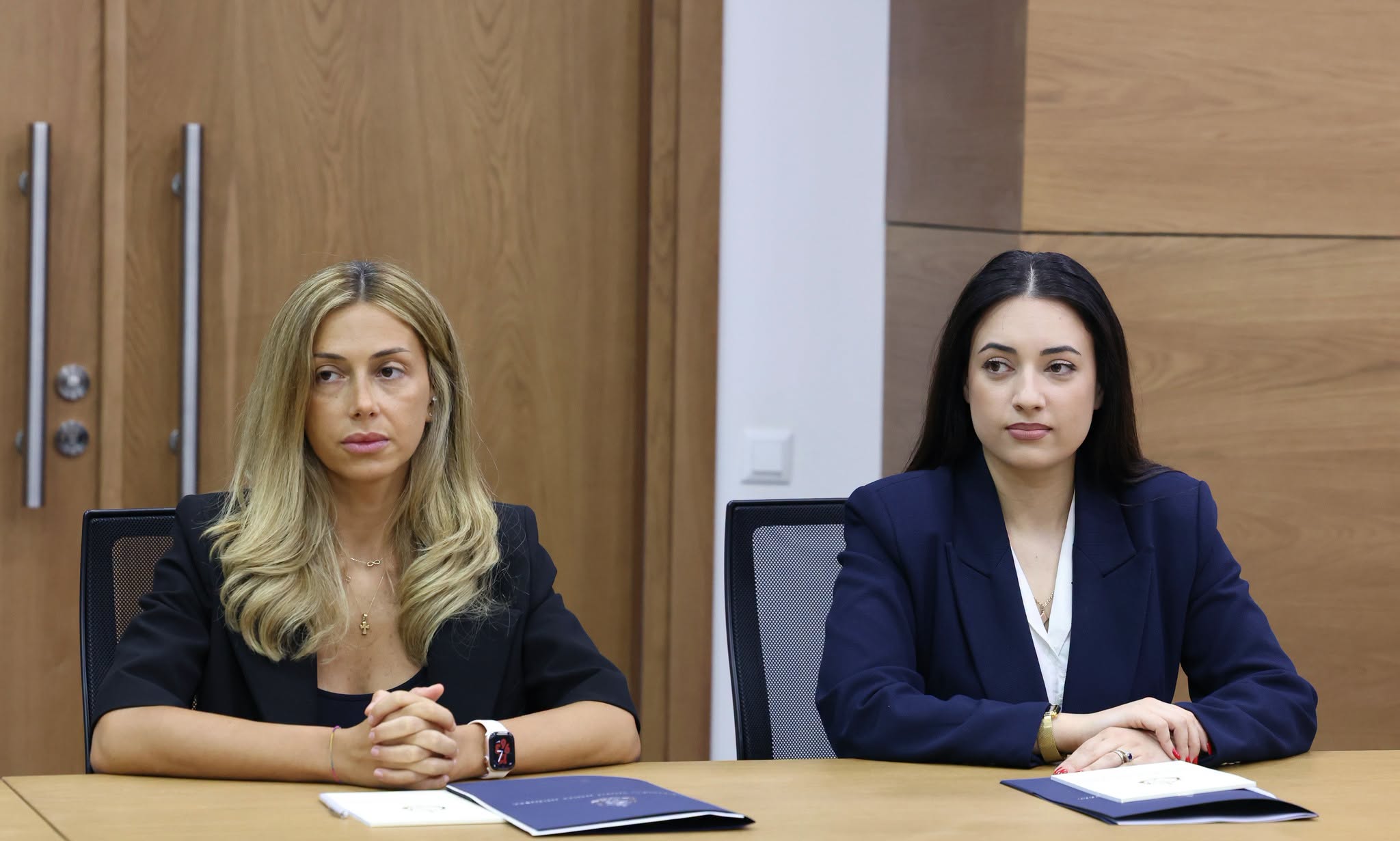 თამთა ქიმბარიშვილი ფოტოზე მარჯვნივ