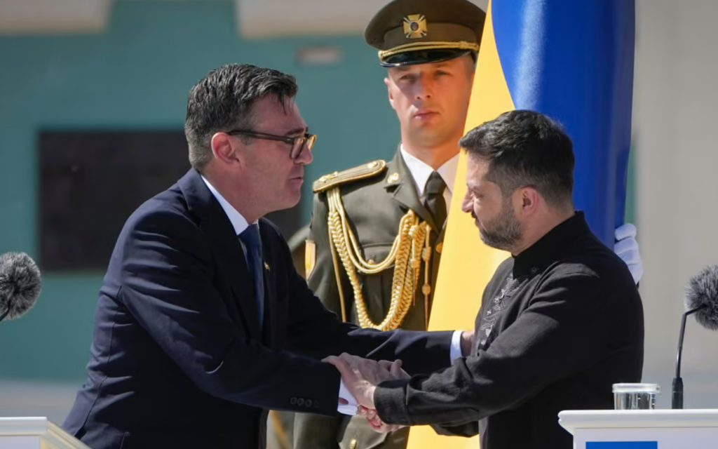 ბრიტანეთი უკრაინას გადასცემს ტექნიკურ ნახაზებს, რაც უკრაინას რაკეტების წარმოებაში დაეხმარება