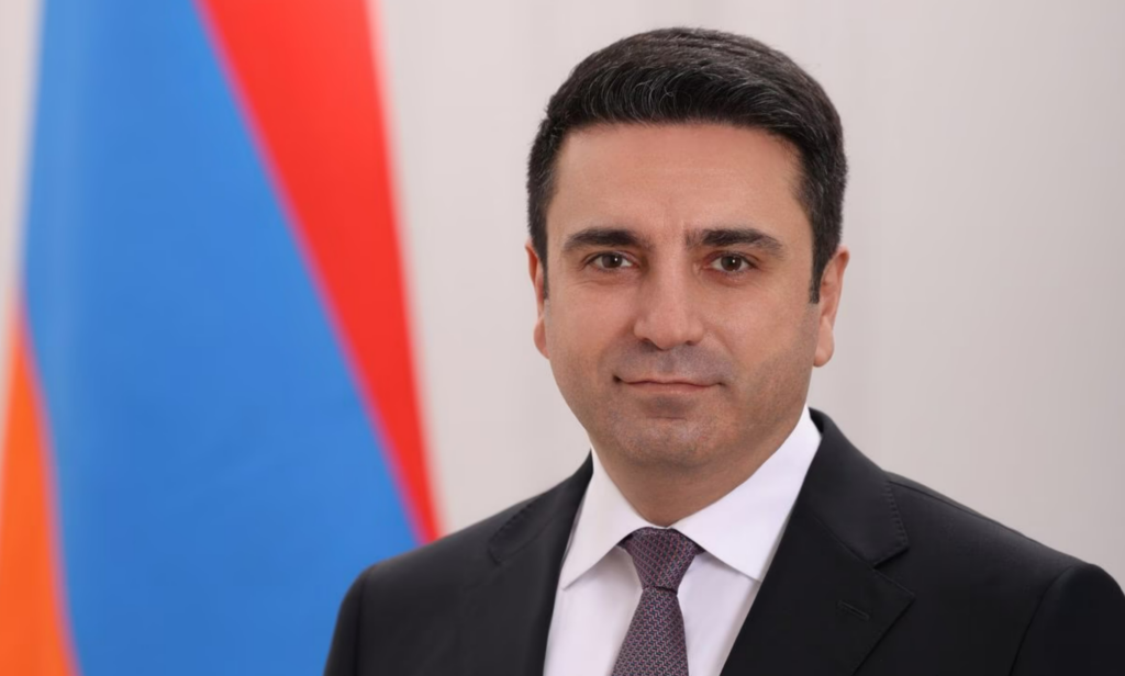 სომხეთის უშიშროების საბჭოს მდივანი: ზოგიერთის აზრით, გიუმრიში რუსეთის სამხედრო ბაზა საფრთხეა