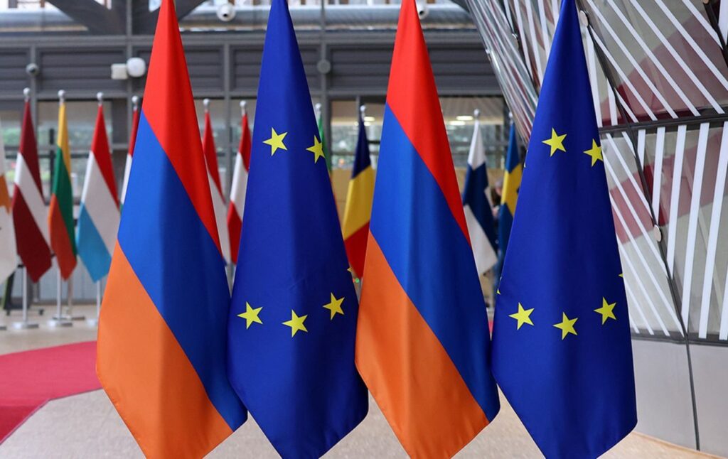 სომხეთი EU-სთან ვიზალიბერალიზაციაზე მოლაპარაკებების ფონზე ბინადრობის მოთხოვნებს ამკაცრებს
