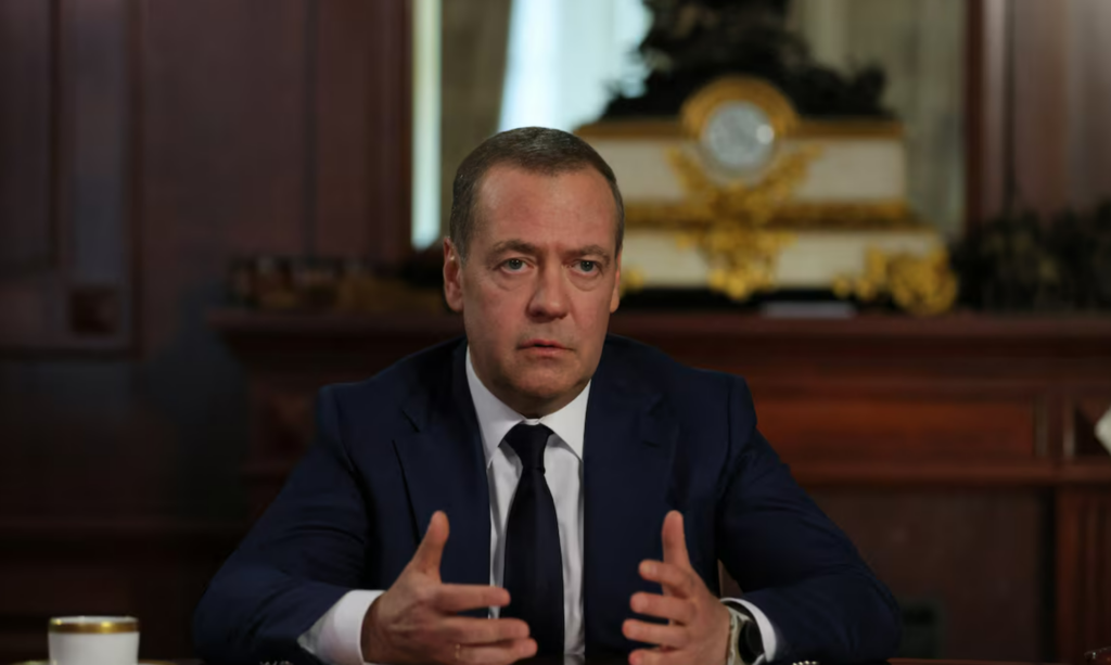 ფაშინიანმა გააკრიტიკა მედვედევის განცხადება, რომ სომხეთი შესაძლოა „ახალ უკრაინად იქცეს“